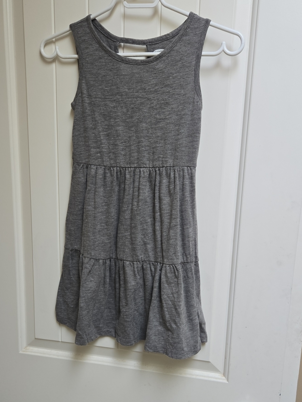 Old Navy Cotton Blend Girls' Sleeveless Tiered Dress in Gray
